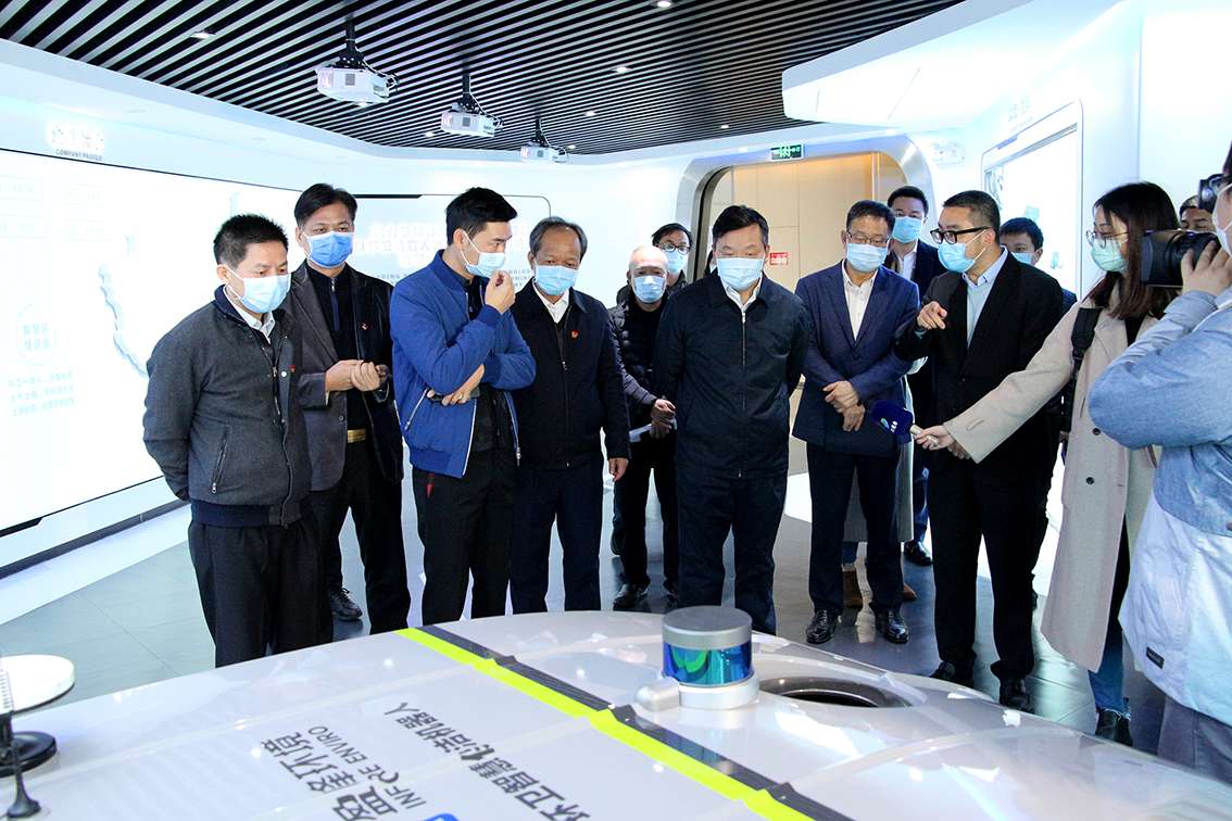 佛山市市长朱伟率队视察指导星空环境复工抗疫工作，多款环卫消毒设备助力全国抗疫获赞！